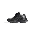 Men’s Runner Sneaker in Black - Image 4